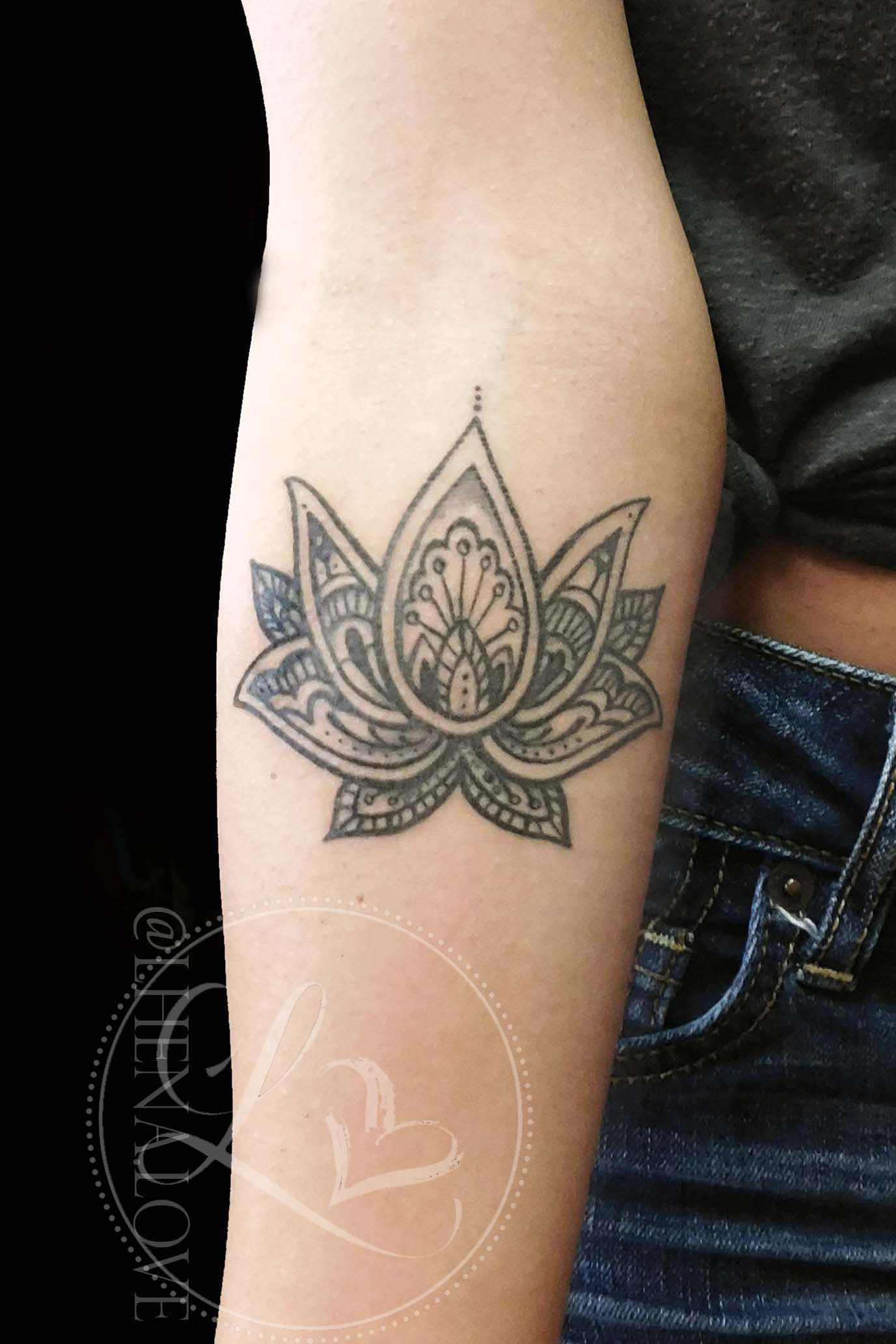 lotus henna tattoo